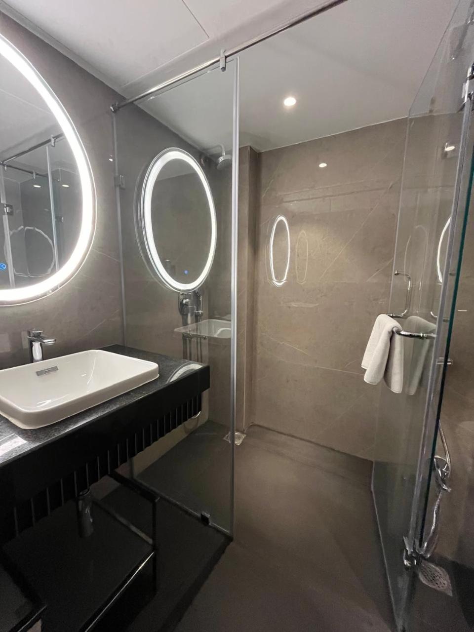Hotel Soot Колката Екстер'єр фото