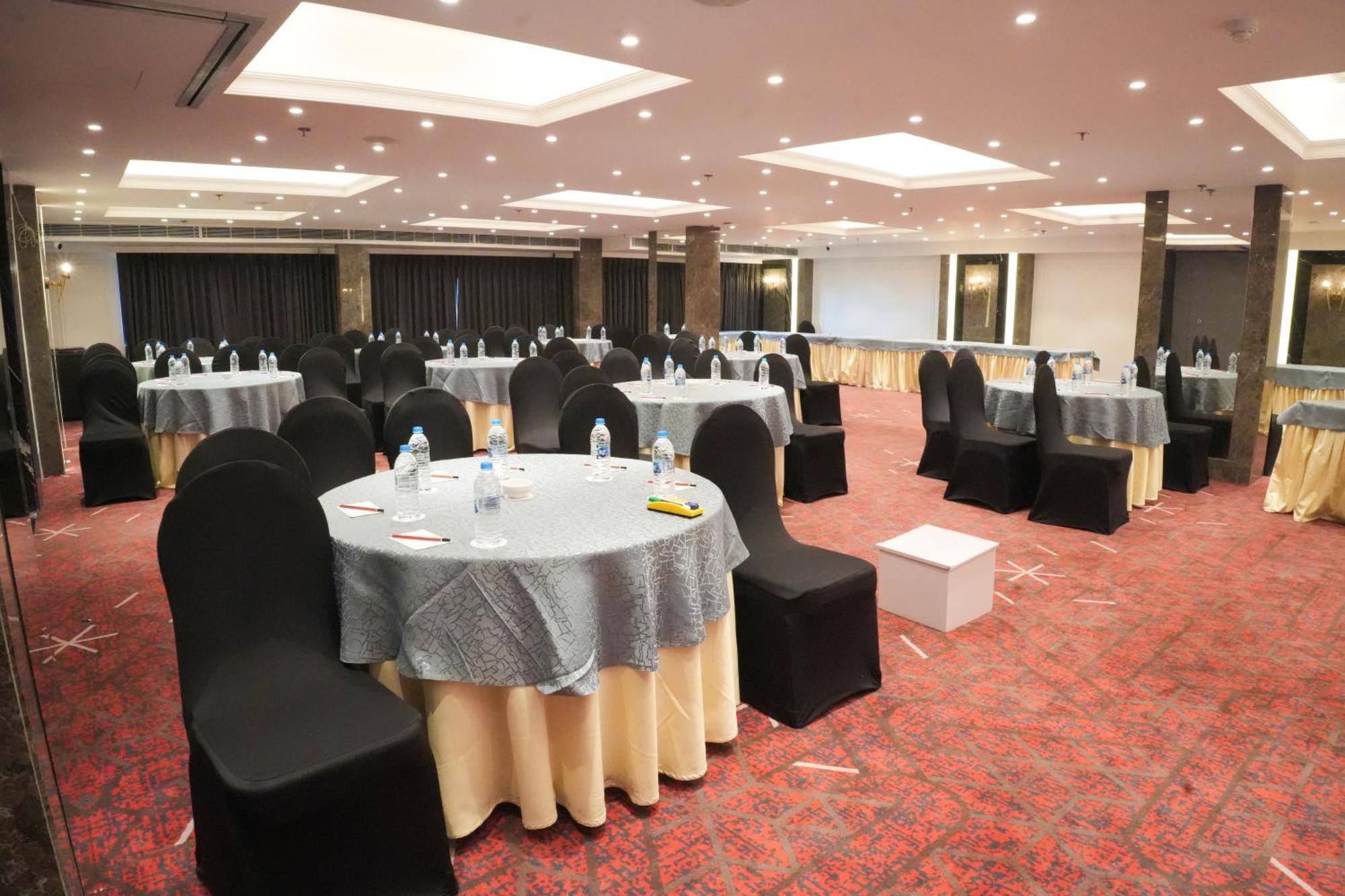 Hotel Soot Колката Екстер'єр фото
