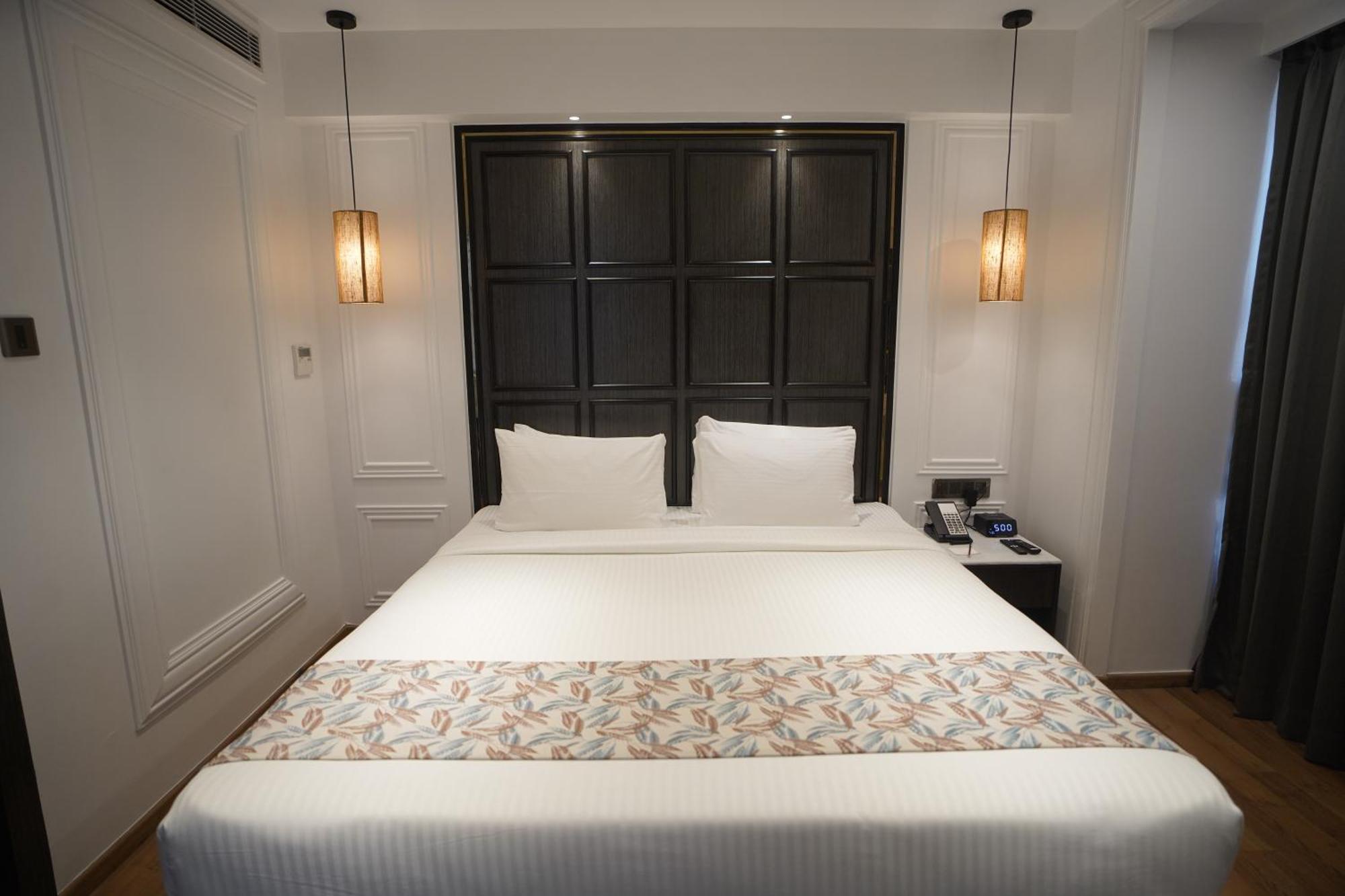 Hotel Soot Колката Екстер'єр фото